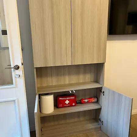 Colonne77 - Design Lägenhet Milano