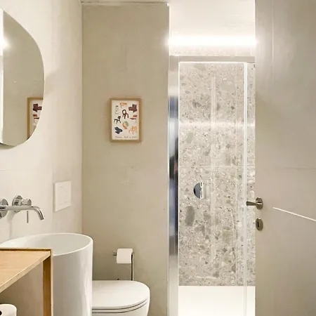 Colonne77 - Design Lägenhet