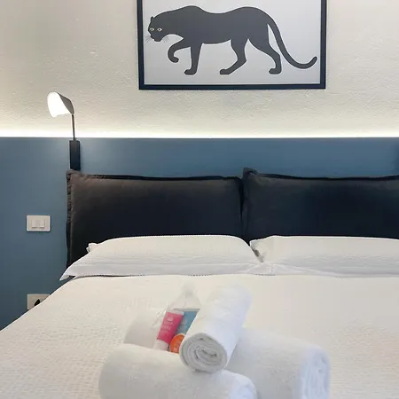 Colonne77 - Design Appartement Milaan